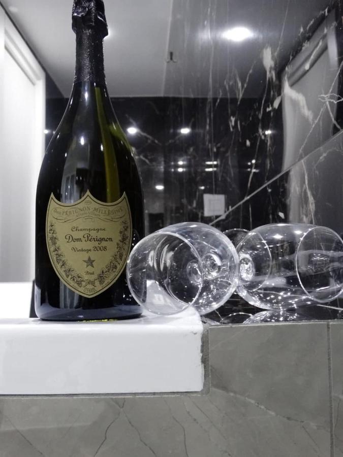 Suite Napoli Sotterranea Con Vasca Idromassaggio Kültér fotó