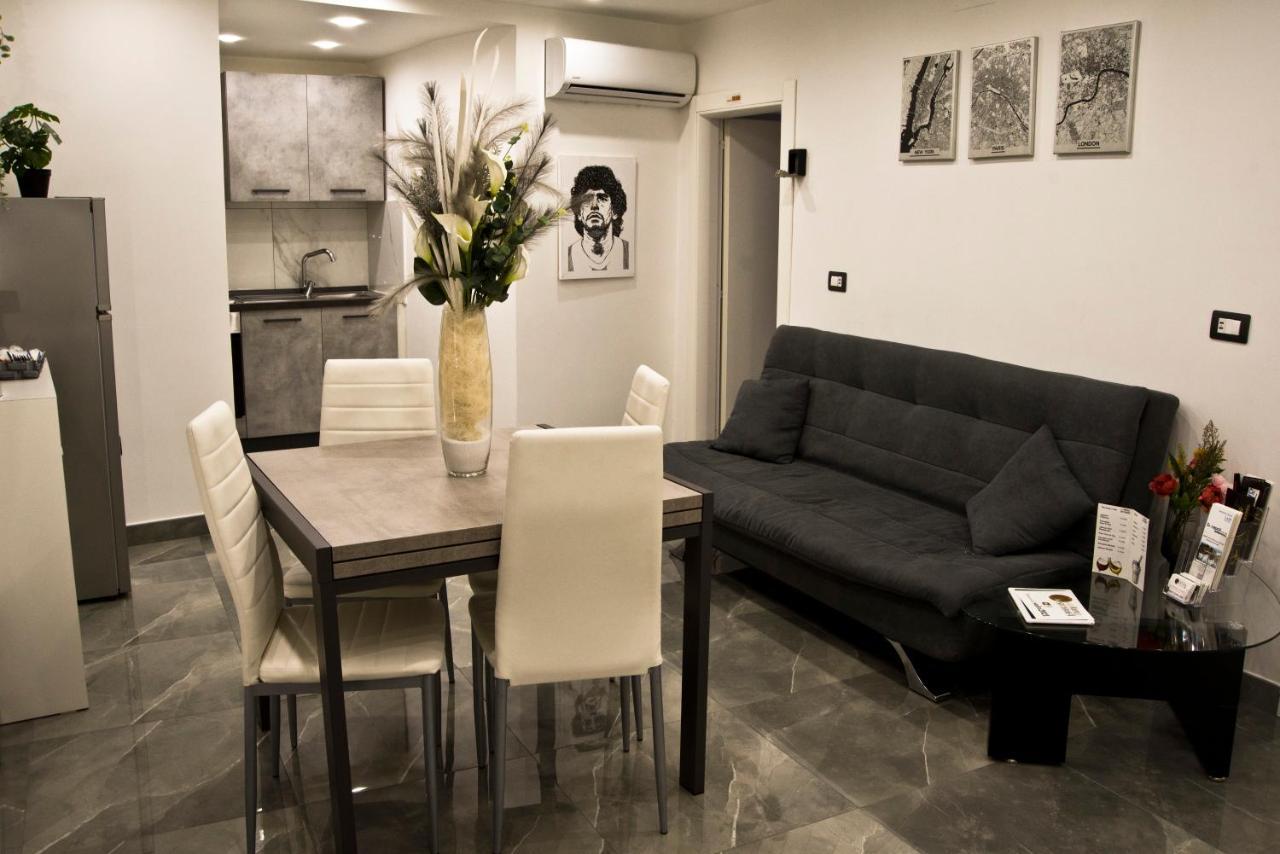 Suite Napoli Sotterranea Con Vasca Idromassaggio Kültér fotó